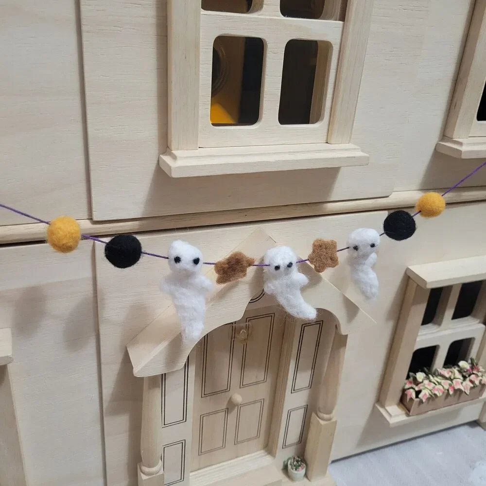 Miniature Halloween Garland Ghost Dollhouse Decor Handmade Needle Felted Wool